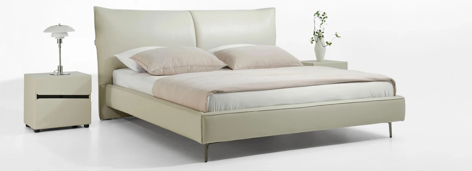 2528 Upholstered Bed