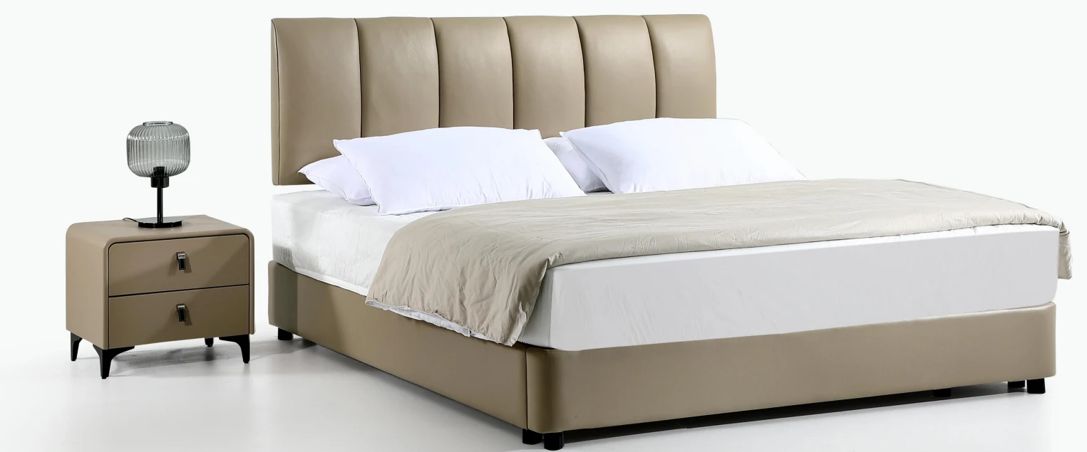 2517 Upholstered Bed